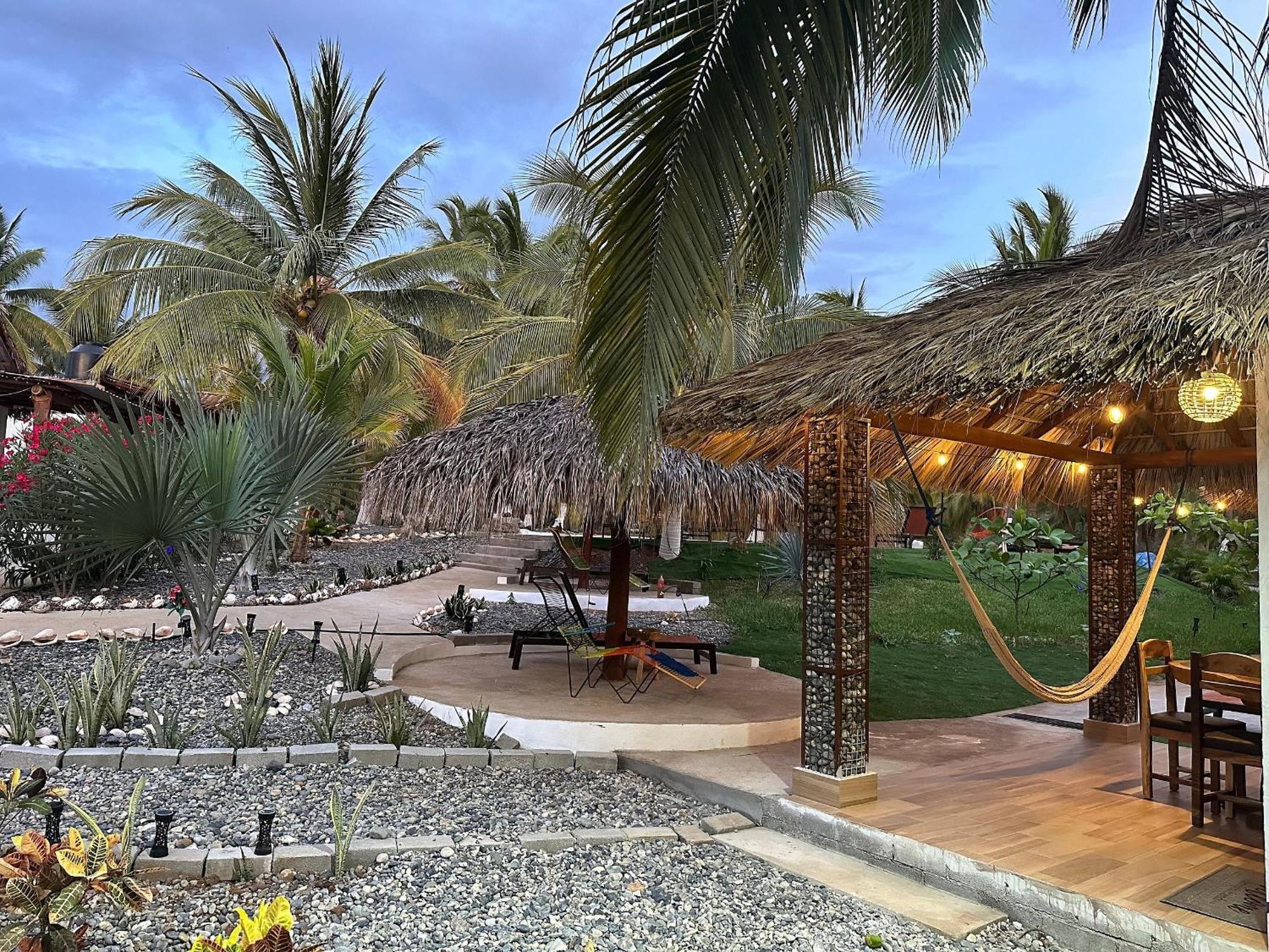 Casa Las Palmas Playa La Saladita Zihuatanejo Exteriér fotografie